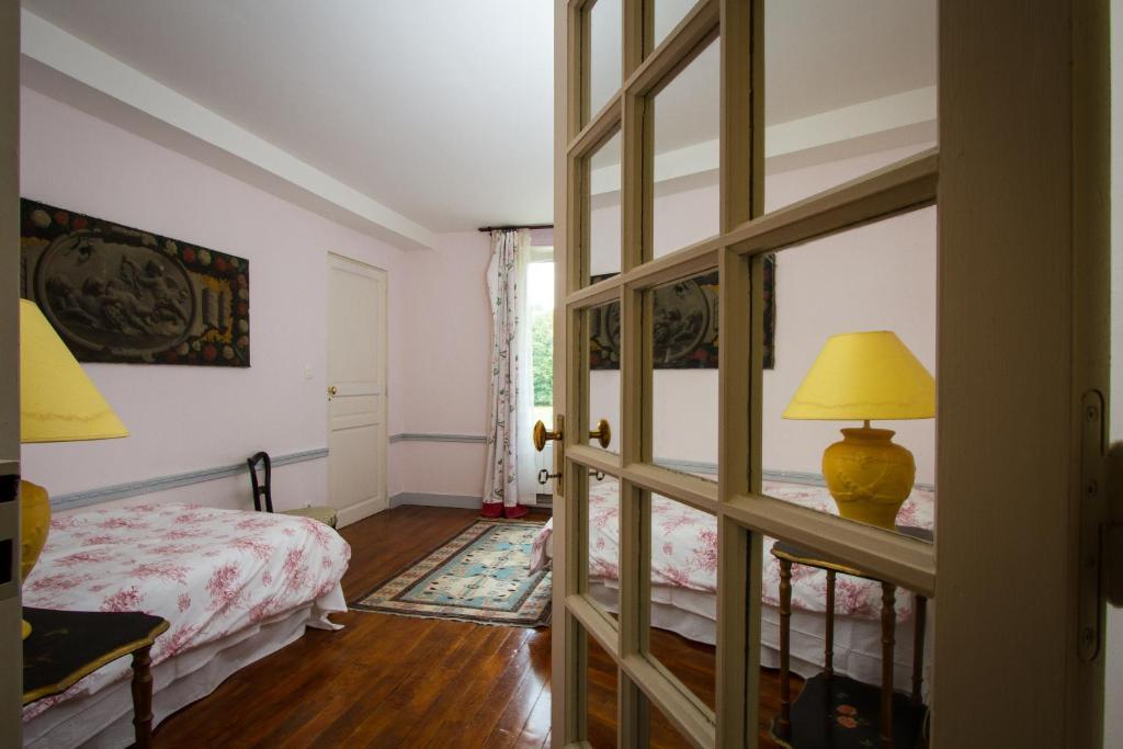 Bed and Breakfast Chateau De La Madeleine Pressagny l'Orgueilleux Номер фото