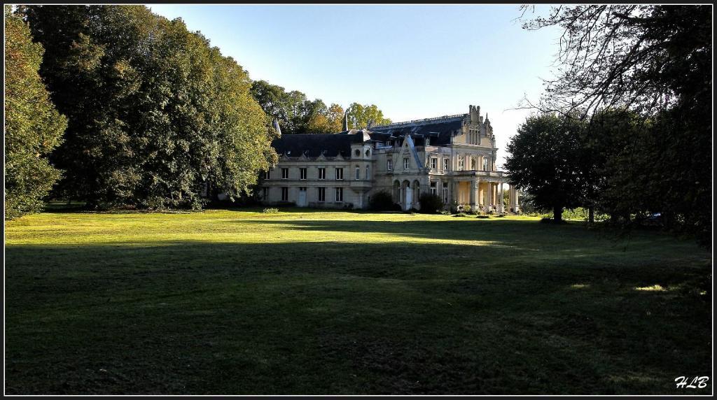Bed and Breakfast Chateau De La Madeleine Pressagny l'Orgueilleux Екстер'єр фото